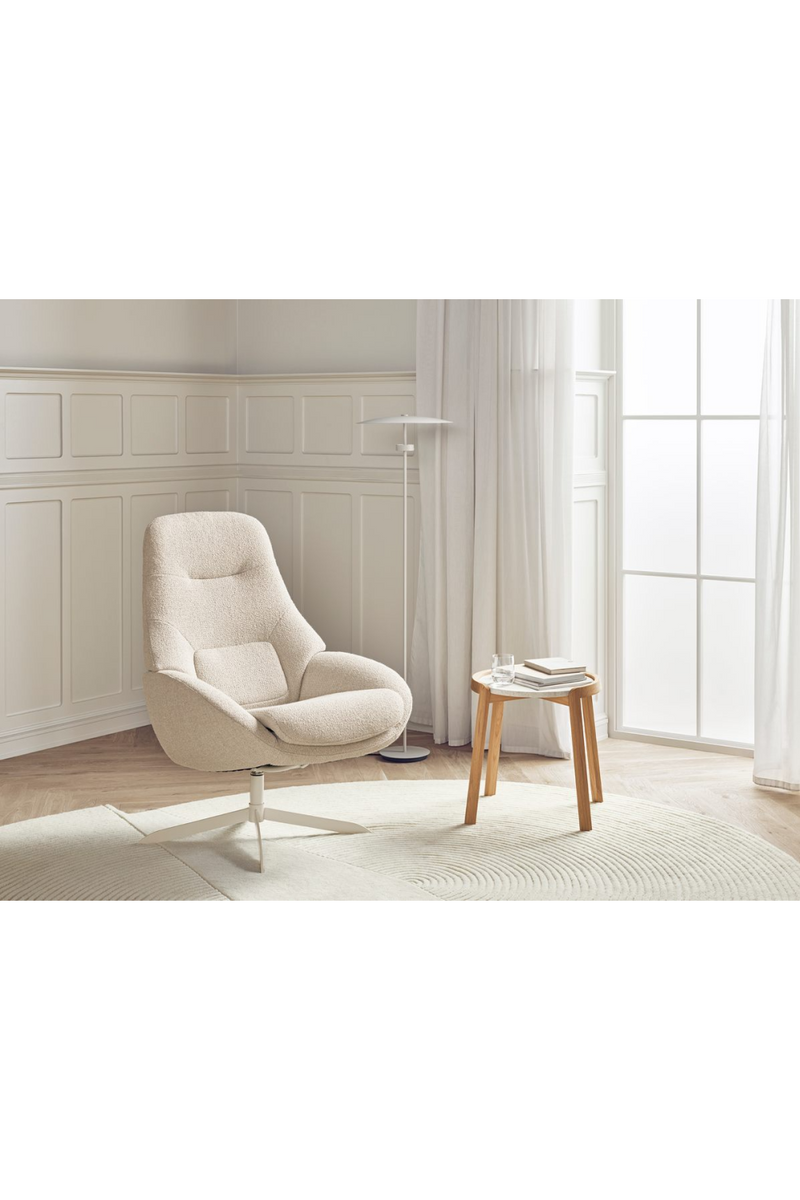 Classic Upholstered Armchair | Bolia Saga Grand | Woodfurniture.com