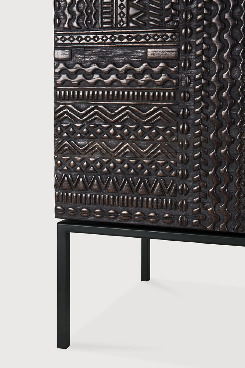 Black Teak Carved Sideboard | Ethnicraft Tabwa