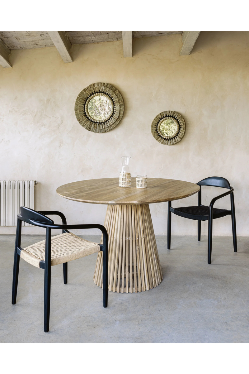 Mesa de comedor redonda con pedestal de madera de teca L | La Forma Jeanette