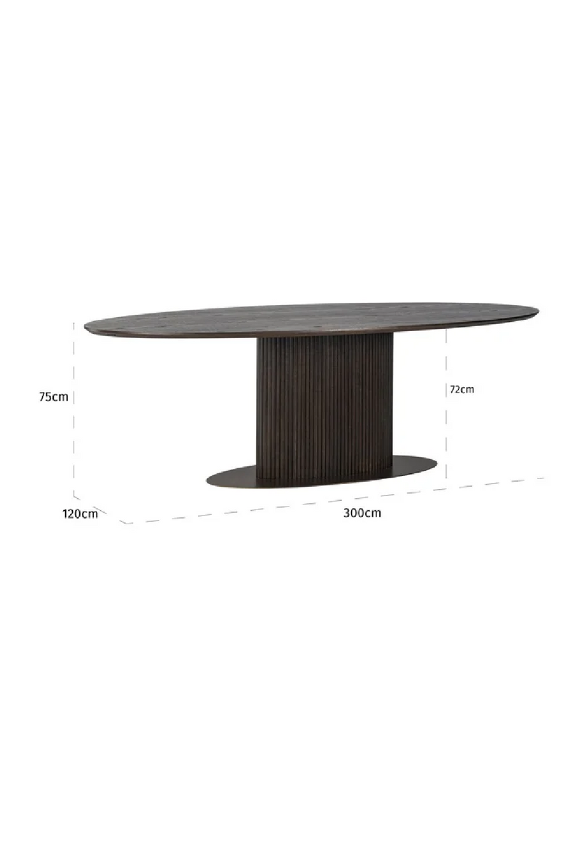 Oak Oval Dining Table | OROA Luxor | Woodfurniture.com