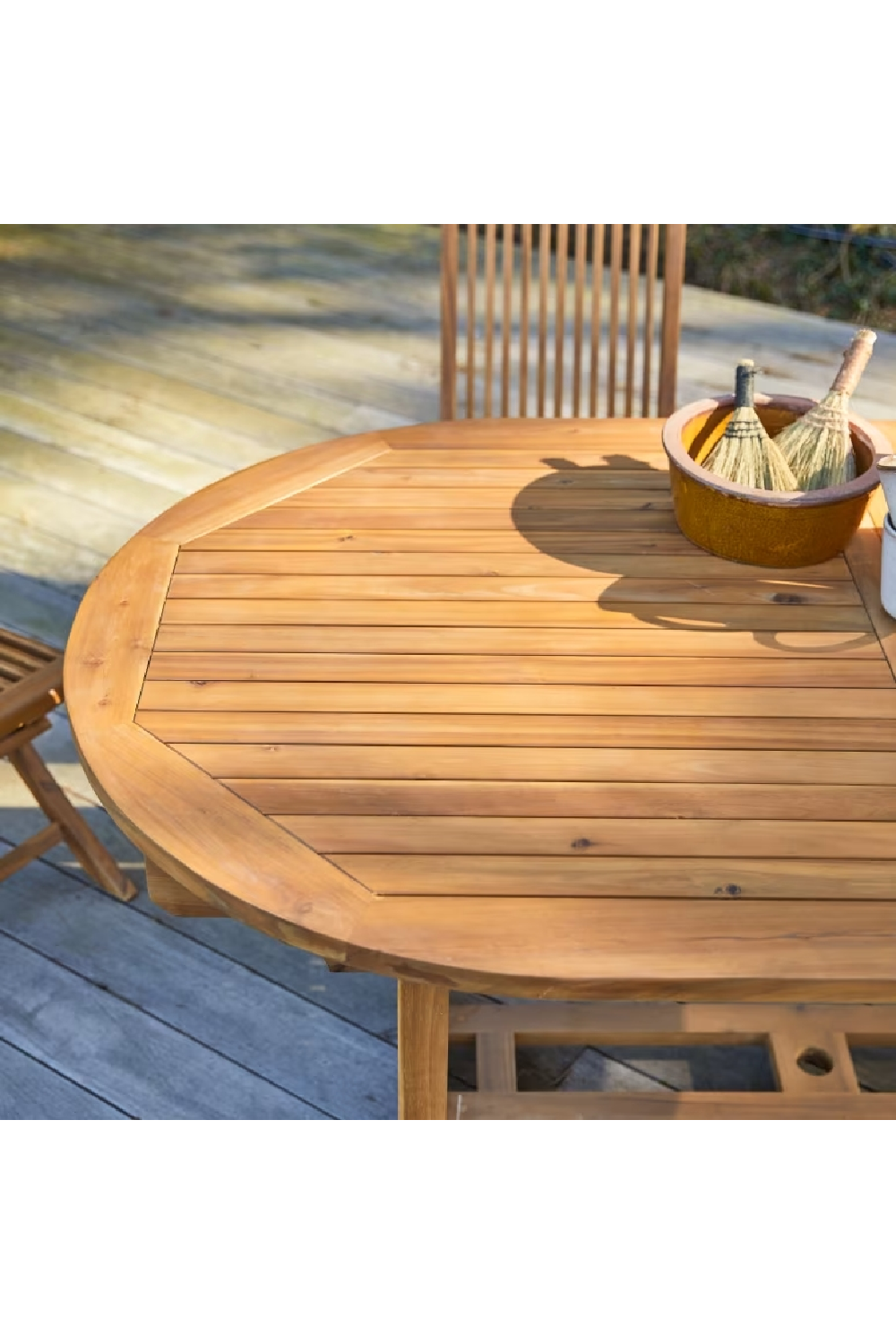 Acacia Oval Extendable Garden Table | Tikamoon Capri | Woodfurniture.com