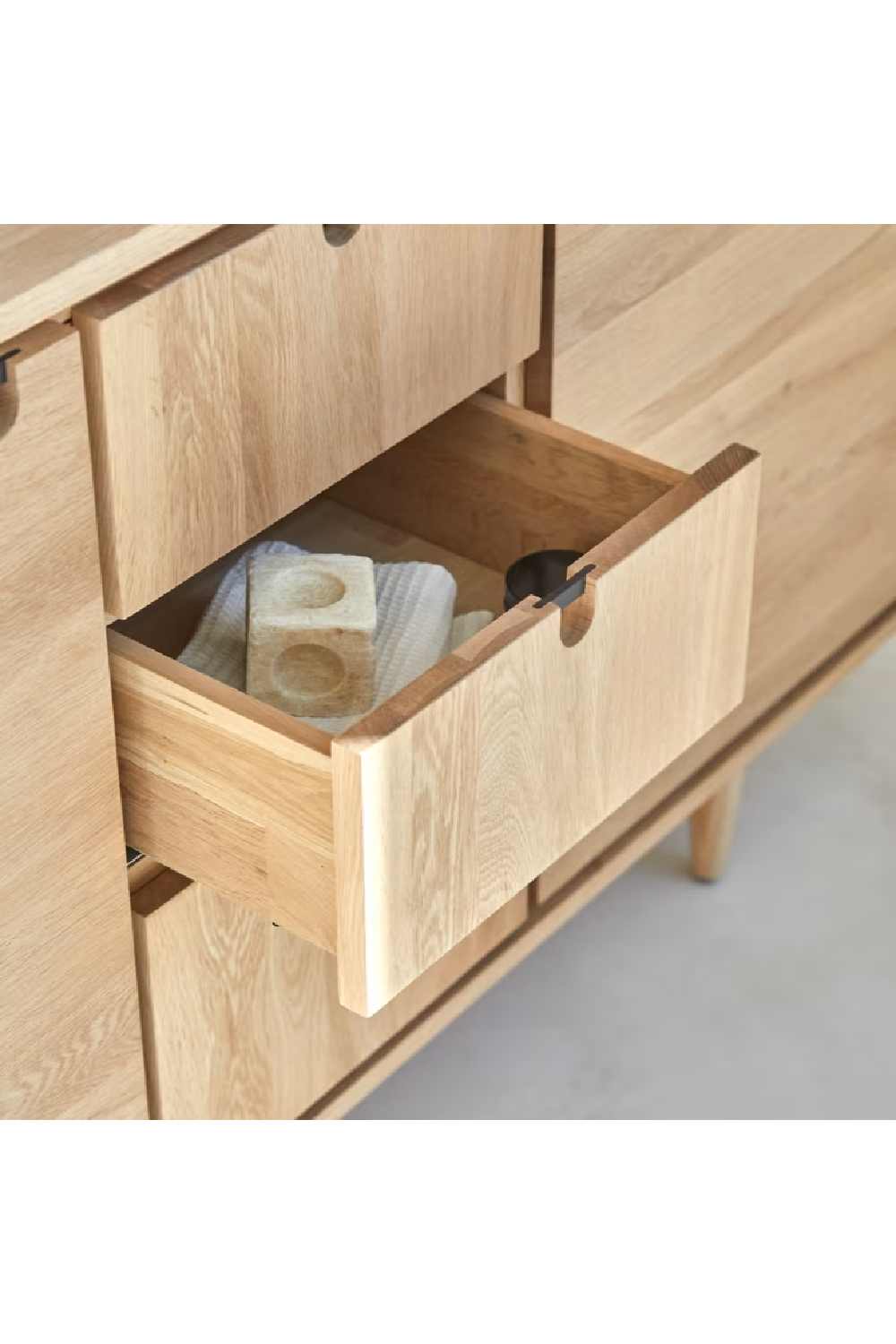 Contemporary Oak Vanity Unit | Tikamoon Jonak