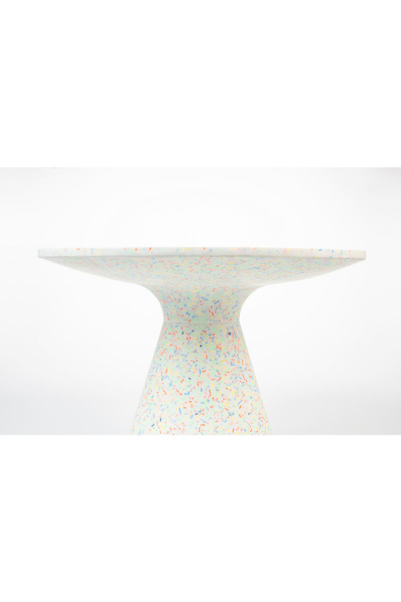 Pedestal Indoor/Outdoor Coffee Table | Zuiver Victoria | Woodfurniture.com