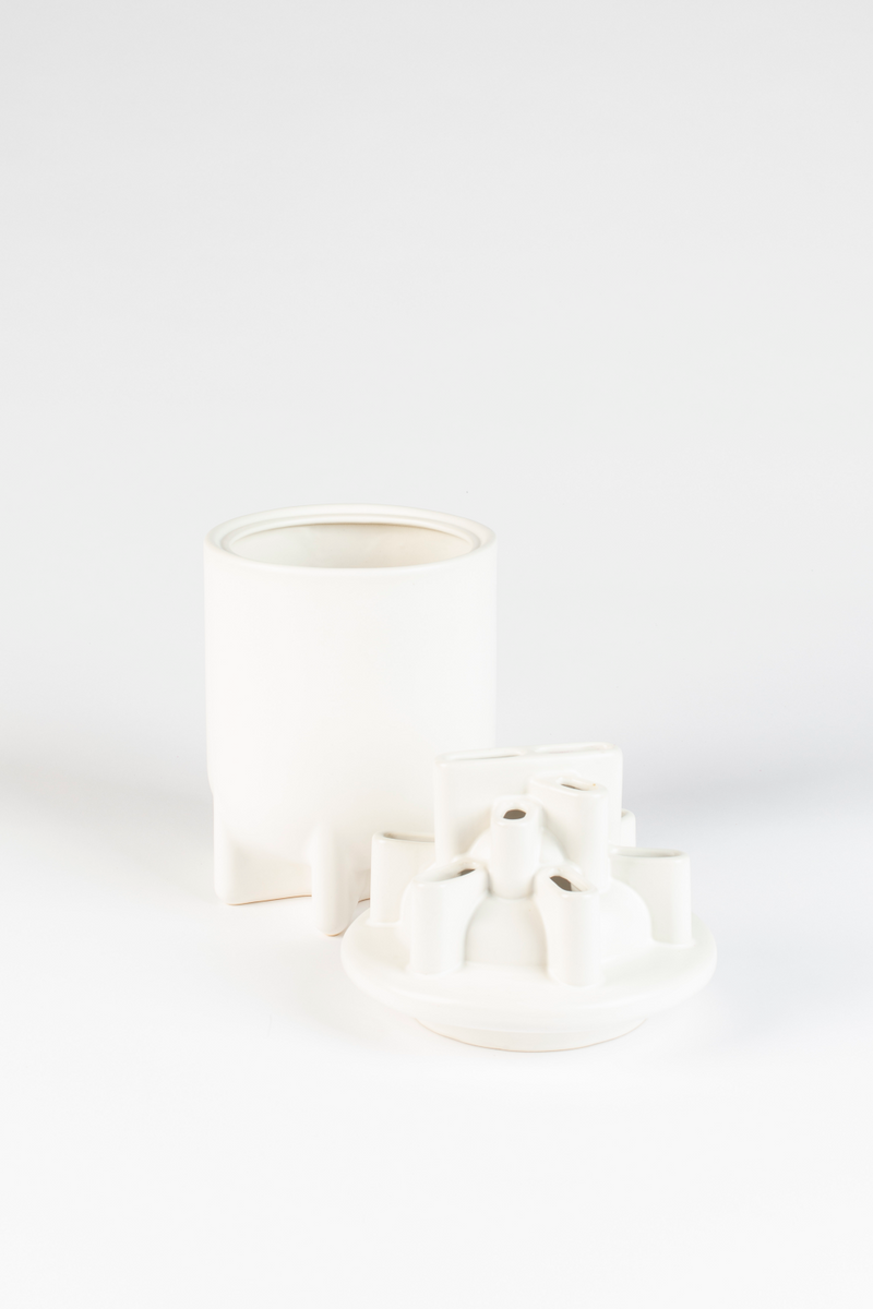 White Ceramic Modern Vase | Zuiver Bassin | Woodfurniture.com