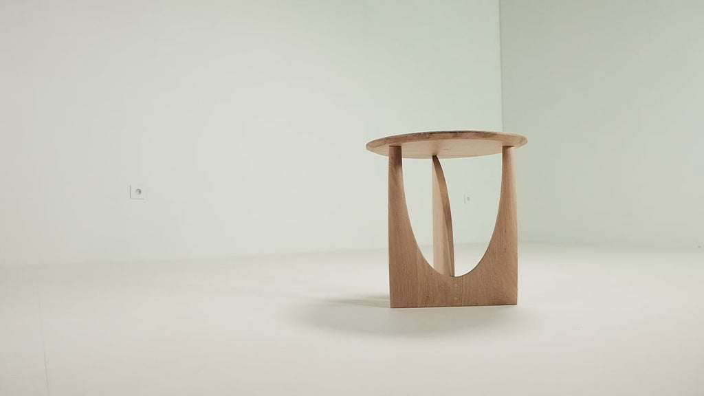 Modern Varnished Side Table | Ethnicraft Geometric | Woodfurniture.com