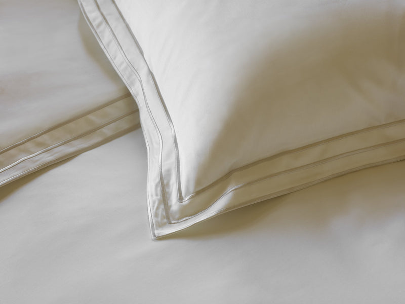 430TC Cotton Sateen Pillowcase Set | Amalia Home Alba | Woodfurniture.com