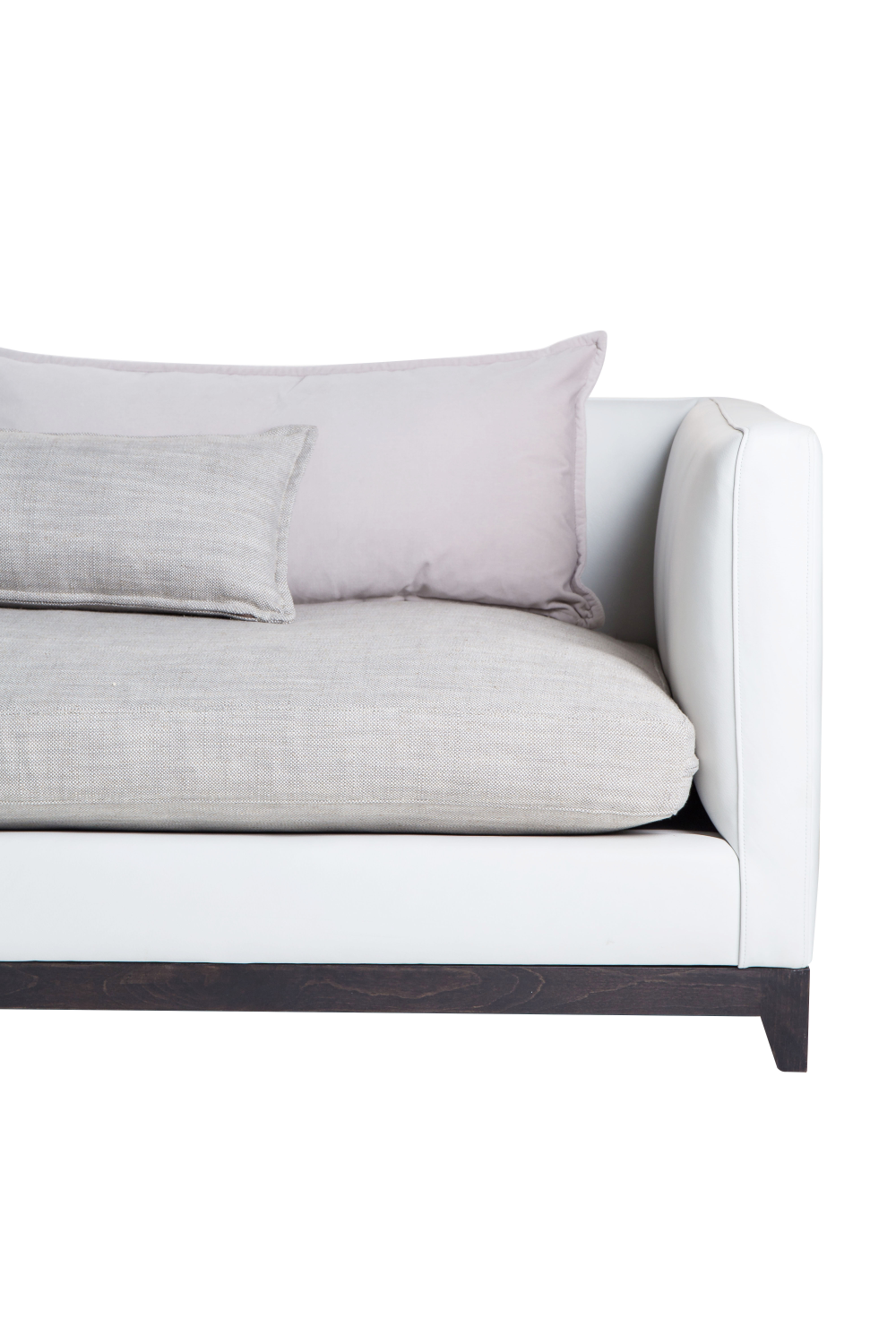 Modern White Chaise Longue | Andrew Martin Jackson | Woodfurniture.com