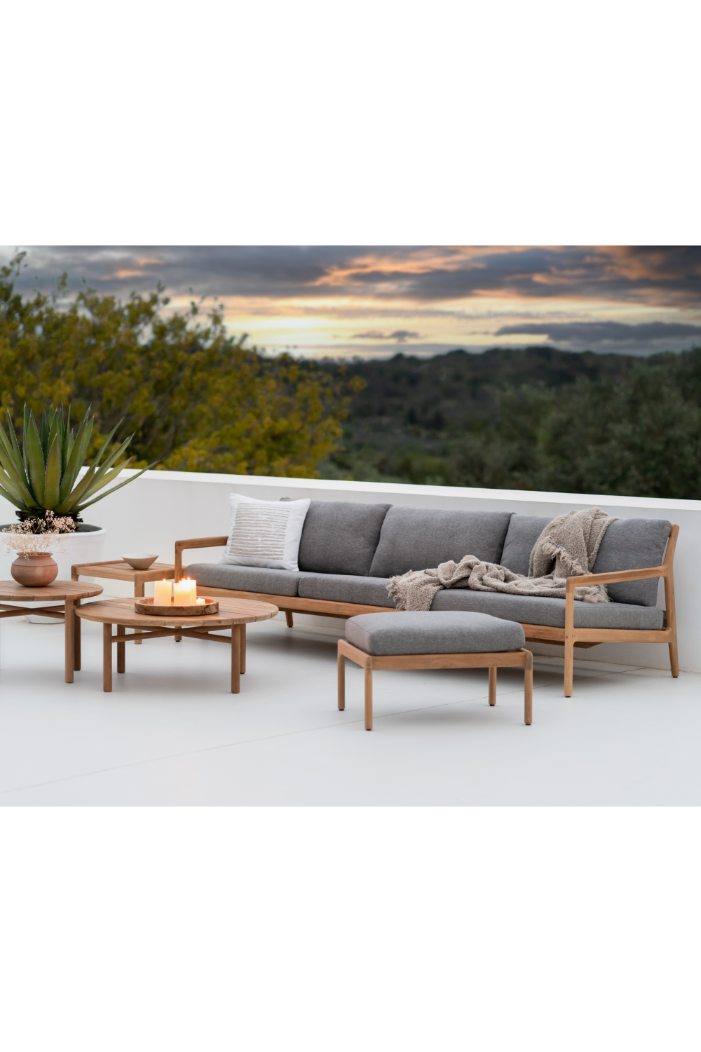 Teak Outdoor 3-Seater Sofa | Ethnicraft Jack