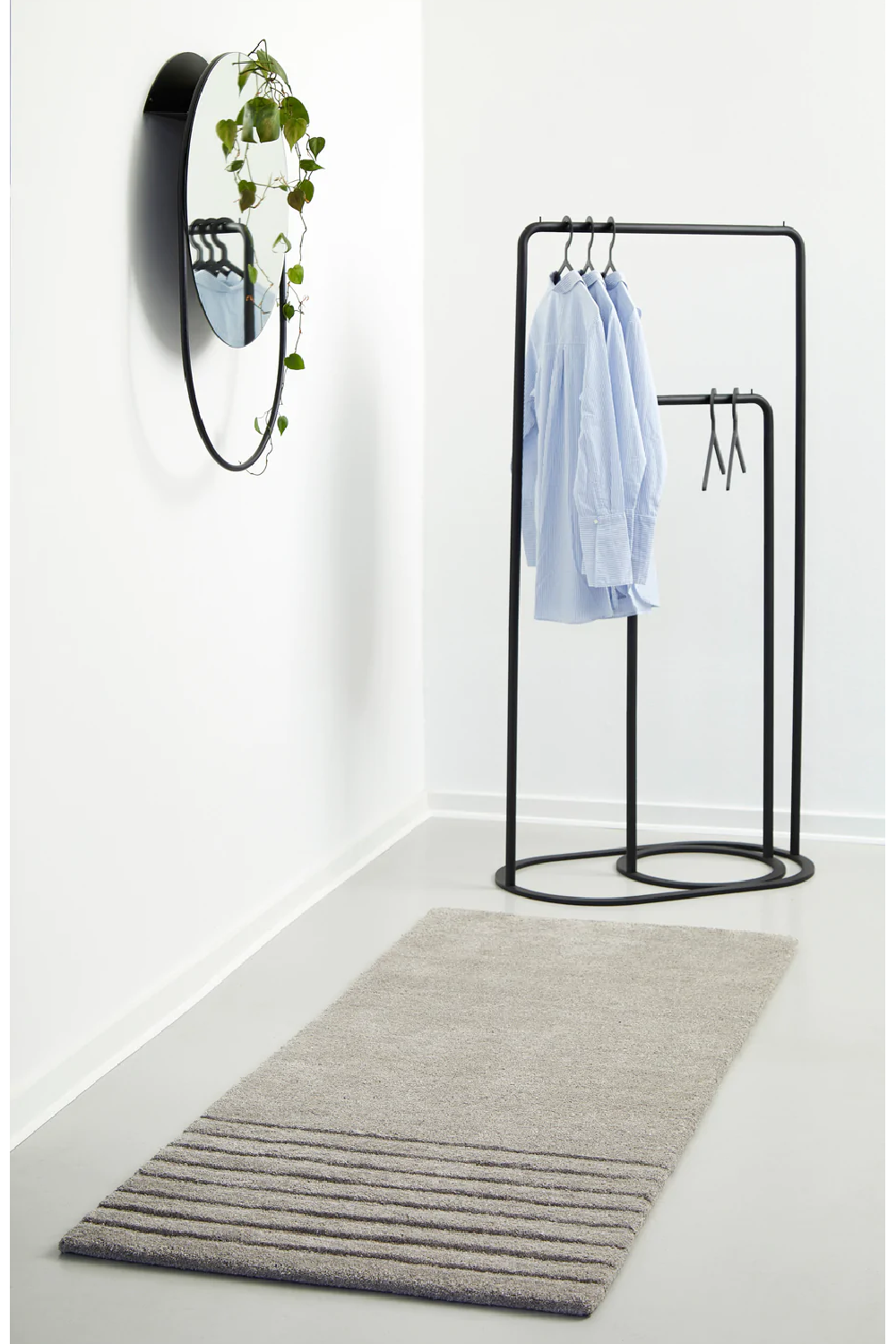 Black Metal Clothing Rack | WOUD O&O | Woodfurniture.com