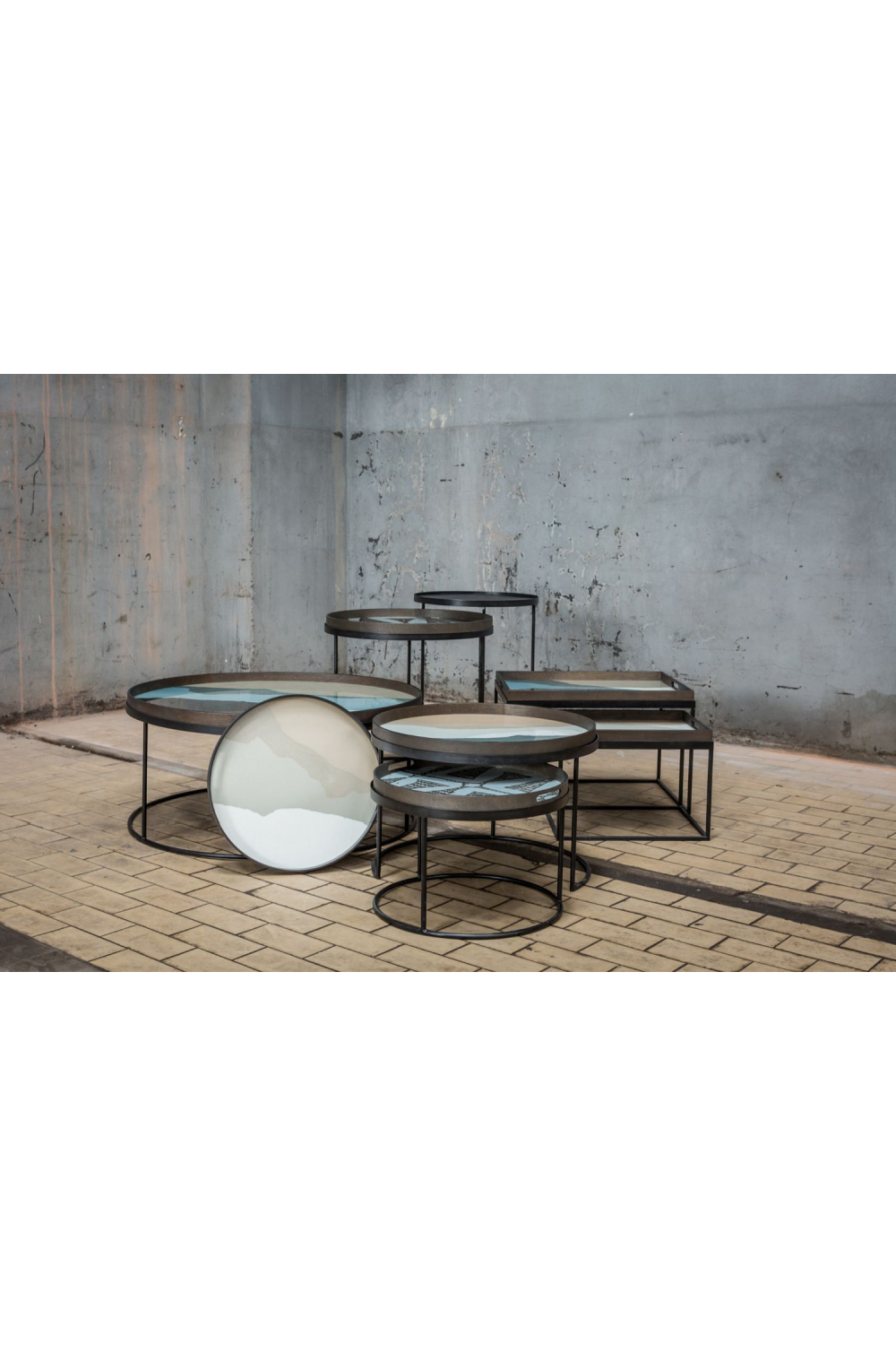 Round Tray Coffee Table set (2) | Ethnicraft | OROA TRADE