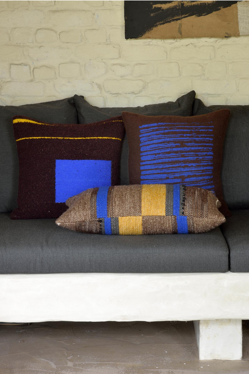 Bright Lumbar Throw Pillow (2) | Ethnicraft Tulum | Wood Furniture