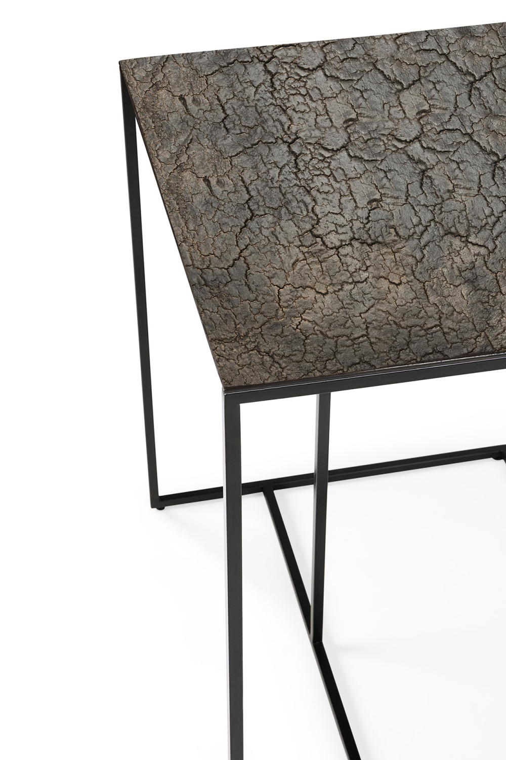 Mineral Three-Legged Side Table | Ethnicraft Triptic | Oroatrade.com