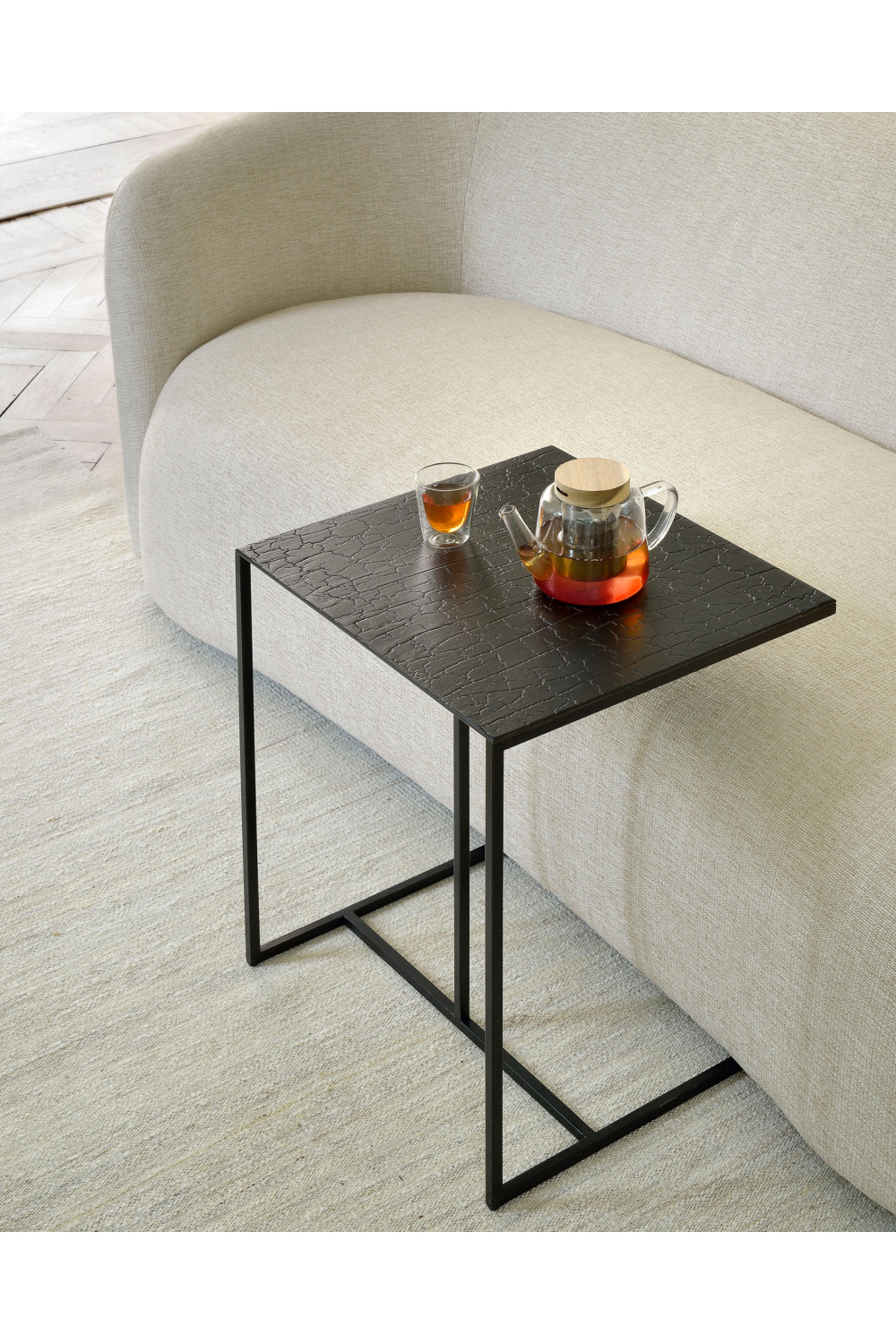 Mineral Three-Legged Side Table | Ethnicraft Triptic | Oroatrade.com