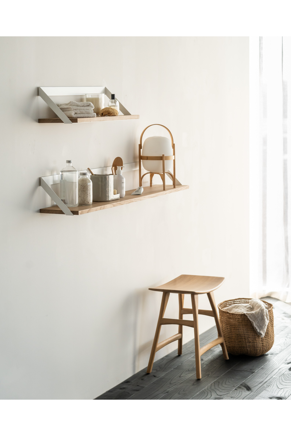 Solid Oak Wall Shelf | Ethnicraft Ribbon | Woodfurniture.com