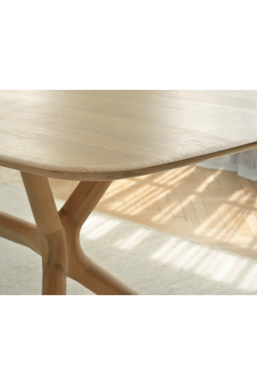 Cross Leg Oak Dining Table | Ethnicraft Oak | Woodfurniture.com