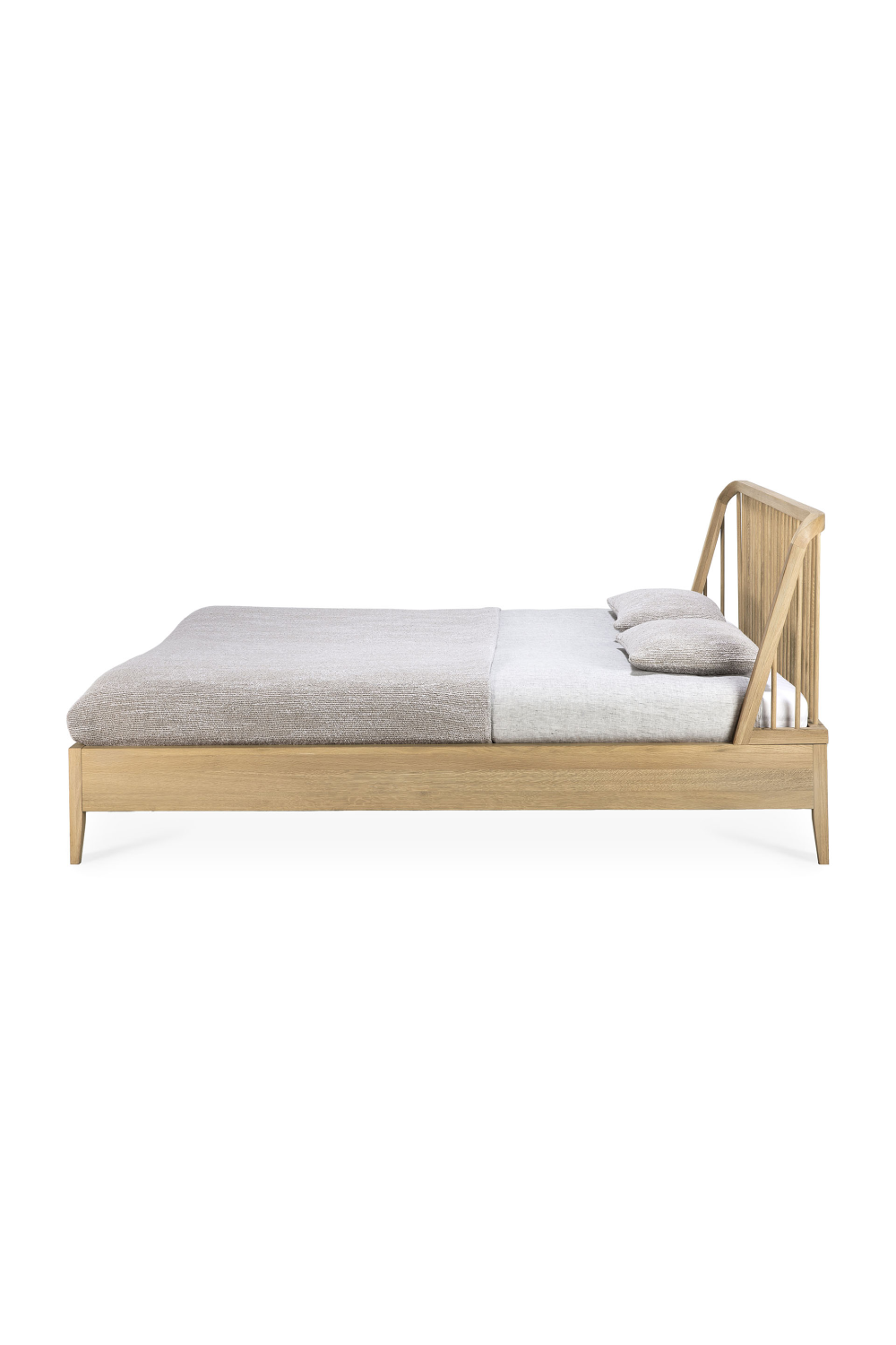 Natural Oak Bed | Ethnicraft Spindle | OROA TRADE