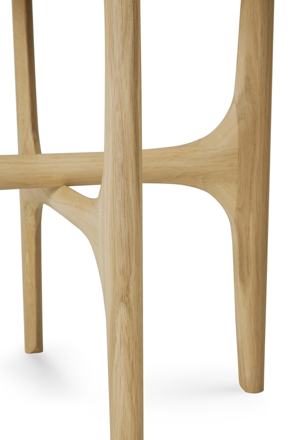 Solid Oak Side Table | Ethnicraft PI | Woodfurniture.com