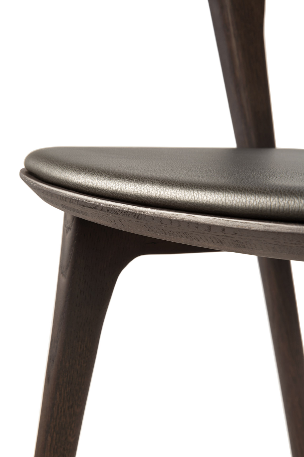 Varnished Oak Classic Dining Chair | Ethnicraft Bok | Woodfurniture.com
