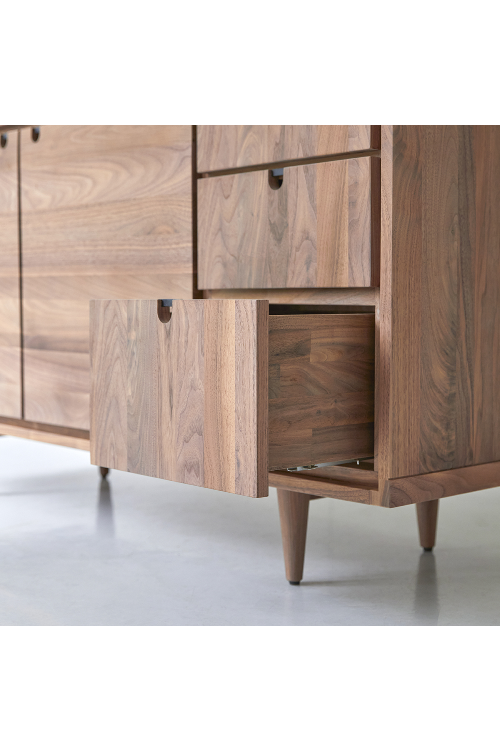 Oak Contemporary Sideboard | Tikamoon Jonàk | Oroatrade.com