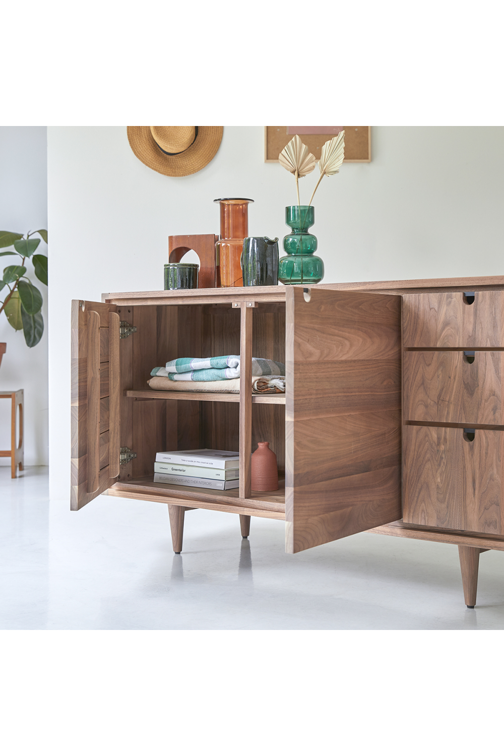 Oak Contemporary Sideboard | Tikamoon Jonàk | Oroatrade.com