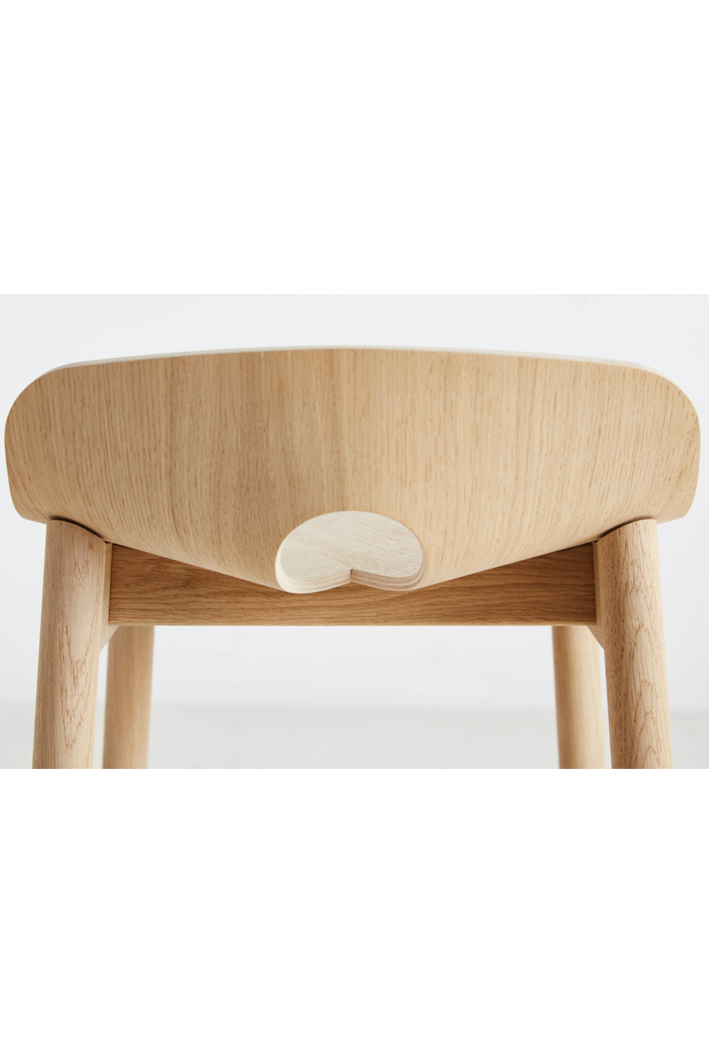 Classic Oak Bar Stool | WOUD Mono | Woodfurniture.com