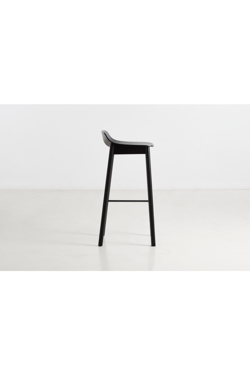 Classic Oak Bar Stool | WOUD Mono | Woodfurniture.com