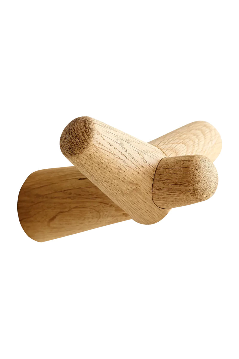 Oak Minimalist Hook S | WOUD Tail Wing | Woodfurniture.com