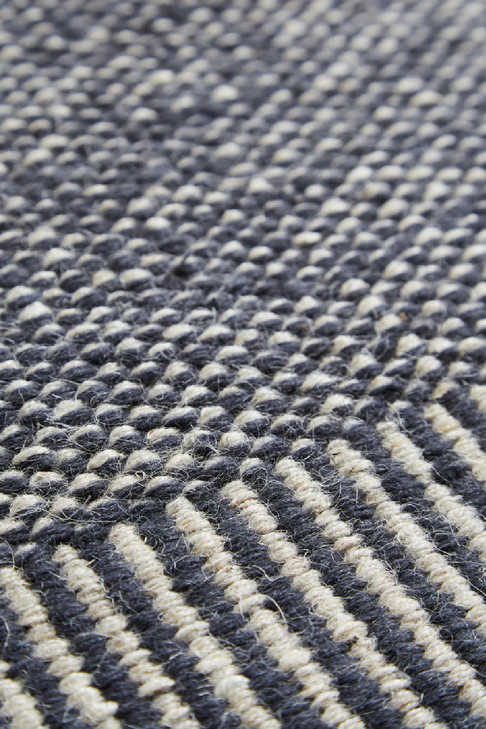 Gray Woven Area Rug | WOUD Rombo | Woodfurniture.com