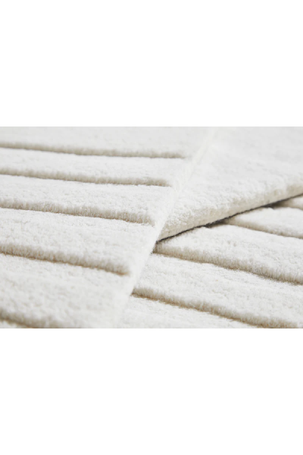 Off White Wool Rug | WOUD Kyoto | Oroatrade.com