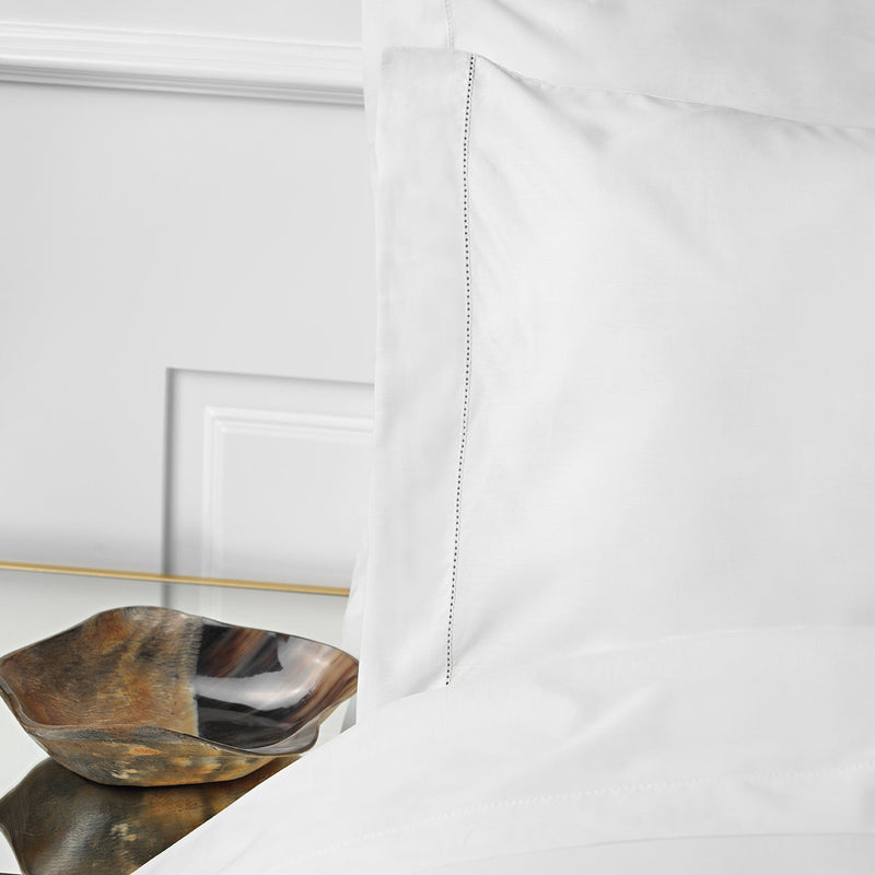 525TC White Percale Pillowcase Set | Amalia Home Victoria | Woodfurniture.com