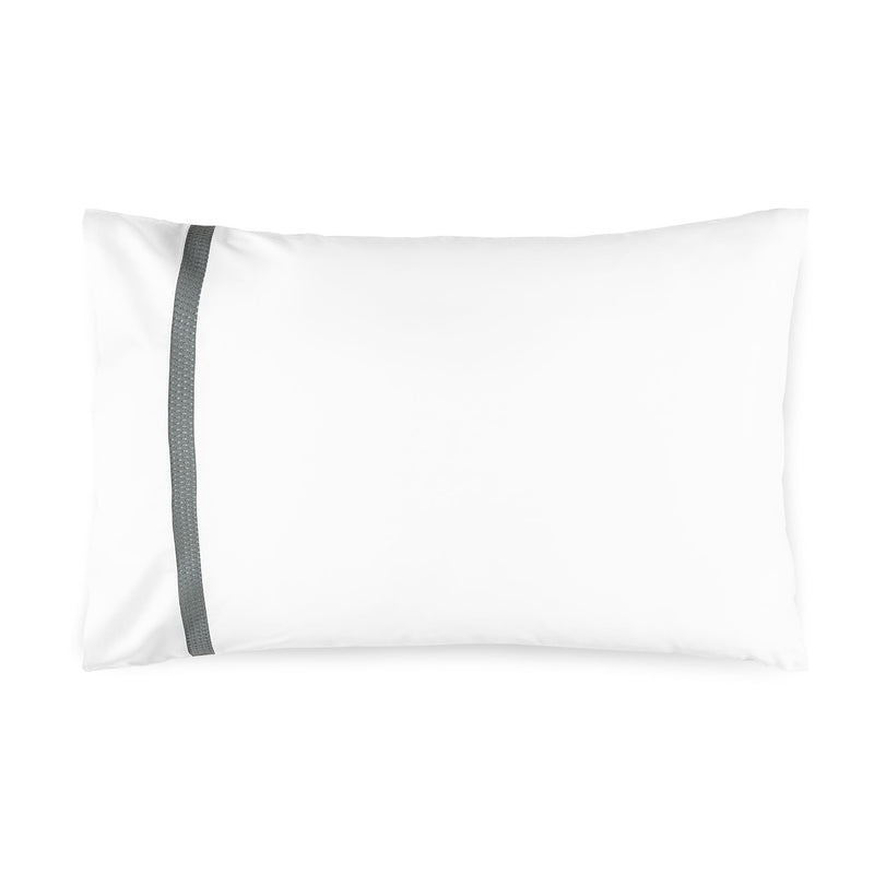 Sateen Laced Pillowcase | Amalia Home Collection Sónia | Woodfurniture.com